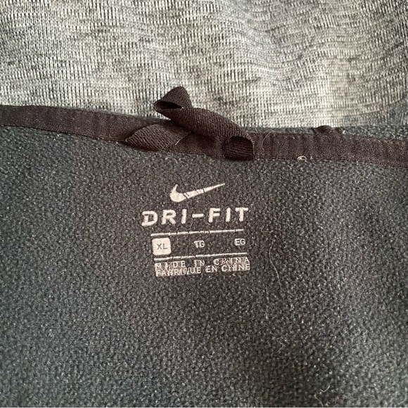 Nike Dri Fit Full Zip Hoodie Size XL - Picture 4 of 5